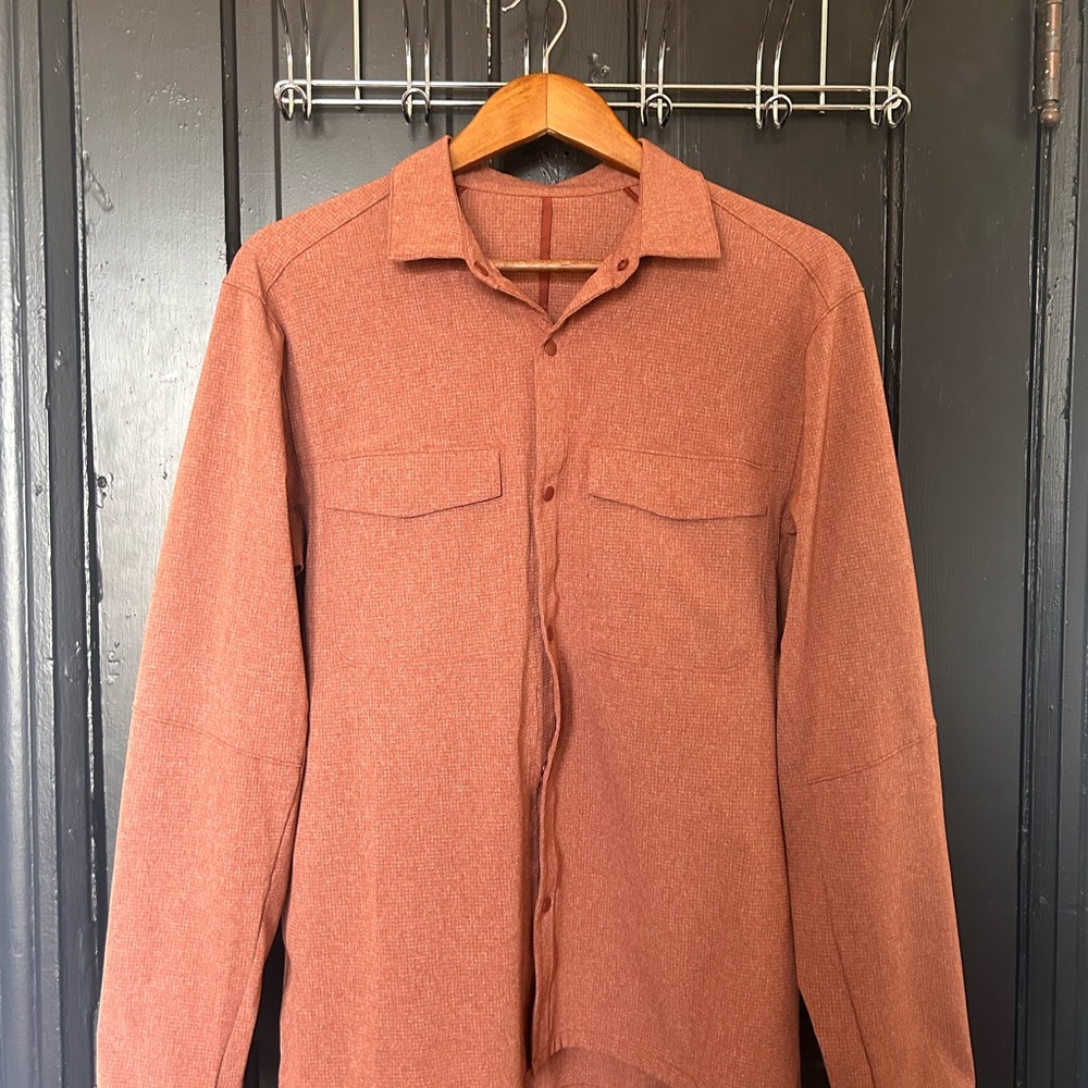 Men’s Lululemon Airing button up
